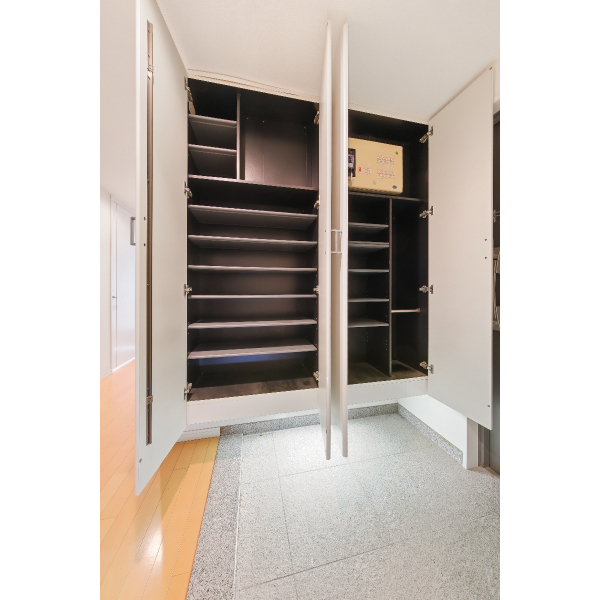 シティコーポ自由ケ丘２番館 玄関