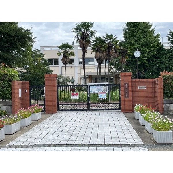 名古屋市瑞穂区北原町1丁目 瑞穂ケ丘中学校(中学校)まで約160m(徒歩2分)