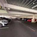 グランループ 駐車場