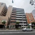 ハーモニーレジデンス東京イーストコア005 外観：真ん中のマンション(撮影年月：2026年06月)
