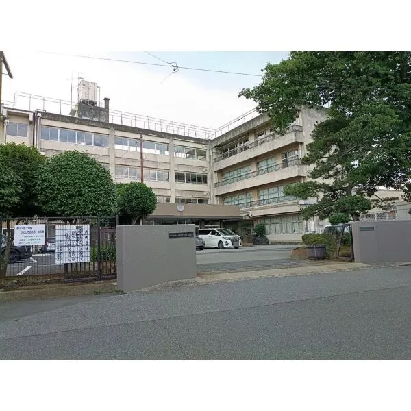 柏市柏の葉3丁目 柏市立西原中学校(中学校)まで約1700m(徒歩22分)