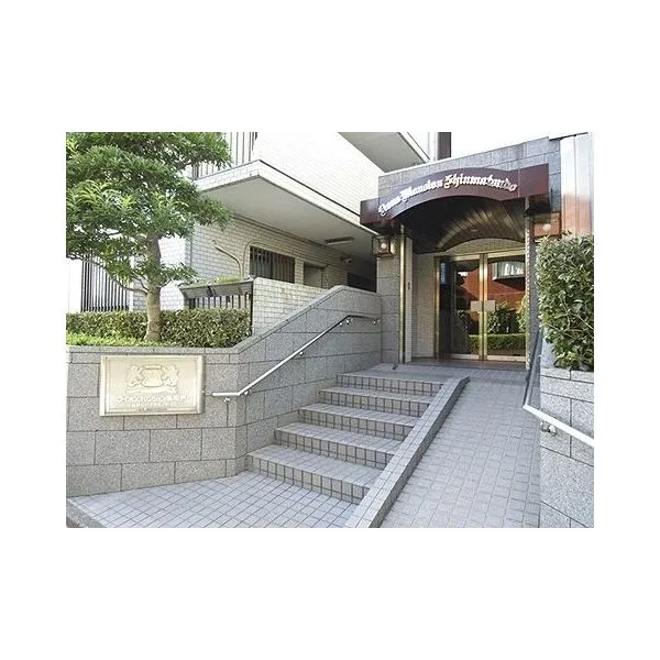 ライオンズマンション新松戸 エントランス