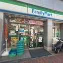 イーストコモンズ清澄白河セントラルタワー ファミリーマート江東白河四丁目店（コンビニ）まで約130m（徒歩2分）