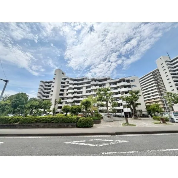 谷津パークタウン二番街３２号棟 居室・リビング
