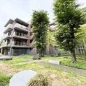 桜堤庭園フェイシア 中庭（２０２６年６月撮影）