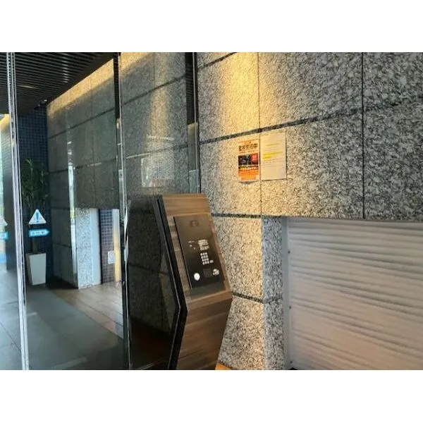 ローレルアイ上前津 オートロック（１階）
