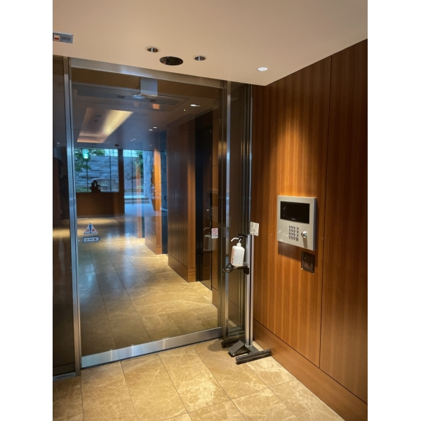 ブランズ四番町 エントランス