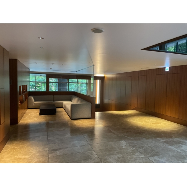 ブランズ四番町 エントランス