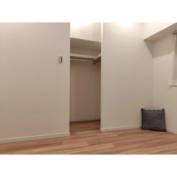 高田馬場住宅 約5.2帖の洋室