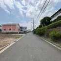 横浜市都筑区茅ケ崎東２丁目 前面道路（２０２６年６月撮影）