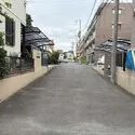 横浜市港北区大倉山４丁目 前面道路含む現地写真