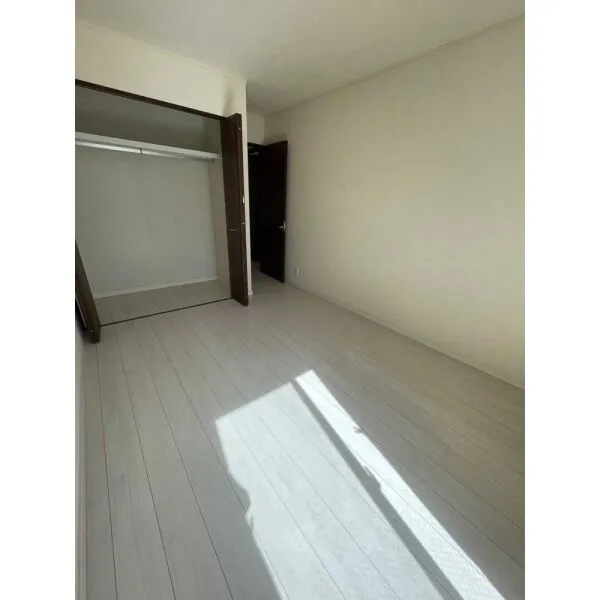 横浜市磯子区森が丘2丁目 洋室:2F 6.5帖(撮影年月:2026年03月)