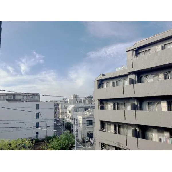 ピアース杉並方南町レジデンス 眺望:リビングバルコニーから(撮影年月:2026年07月)