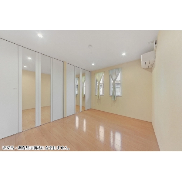 京都市北区小山下総町 洋室（約6.5畳）