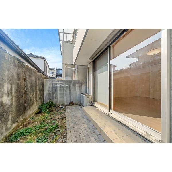 京都市北区小山下総町 裏庭