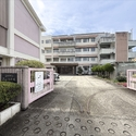 名古屋市名東区新宿２丁目 前山小学校（小学校）まで約590m（徒歩8分）