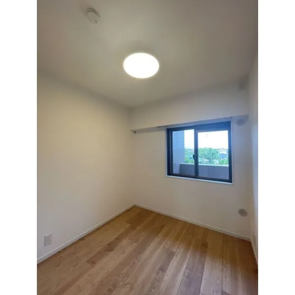 ヒルトップコートきらめきの街四番館 洋室