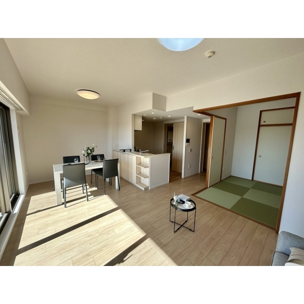 ユトリシア四番街 その他画像