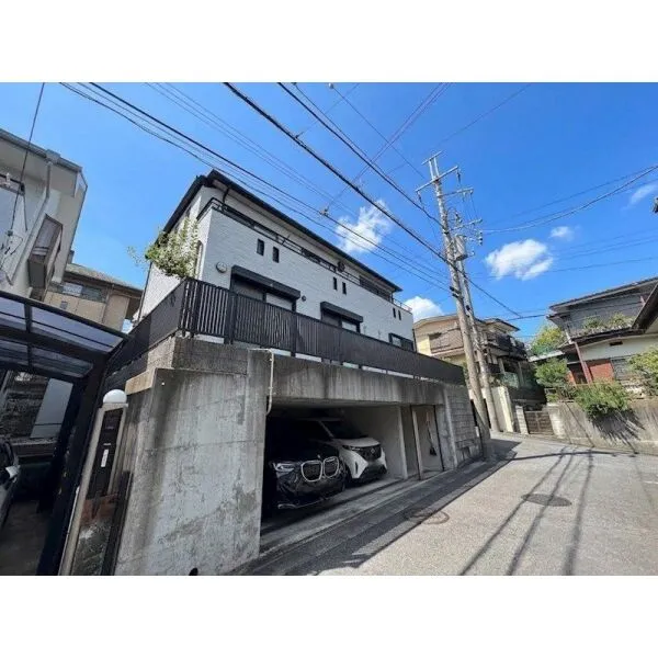 横浜市都筑区川和町 【間取り】納戸&ウォークインクローゼット&ロフト付きのゆとりある間取り。南ひな壇・南東角地につ・・・