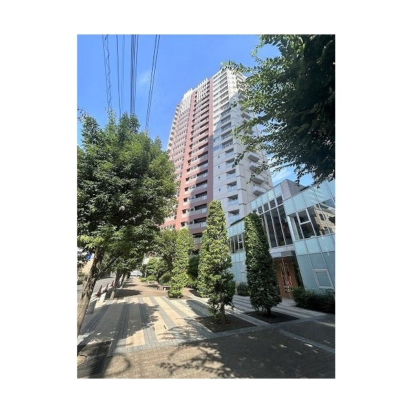 ＴＨＥ　ＯＭＩＹＡ　ＴＯＷＥＲＳ 外観