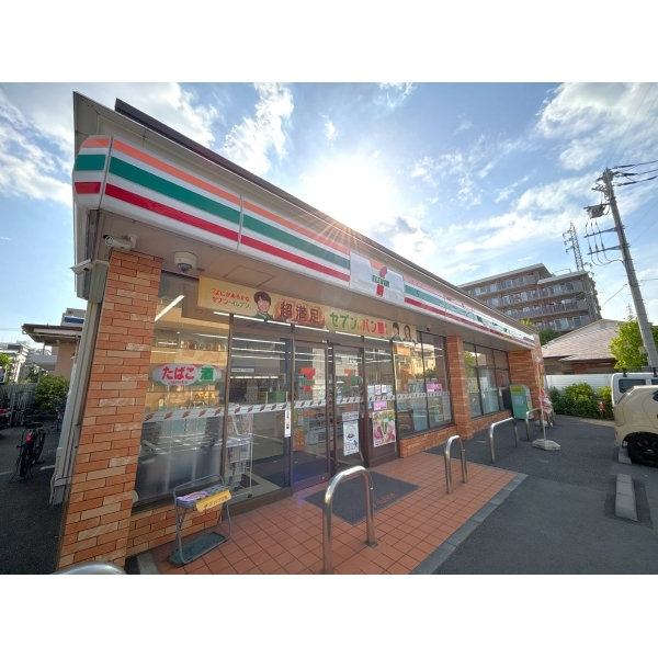 シーガル鶴見 セブンイレブン横浜鶴見中央2丁目店(コンビニ)まで約80m(徒歩1分)