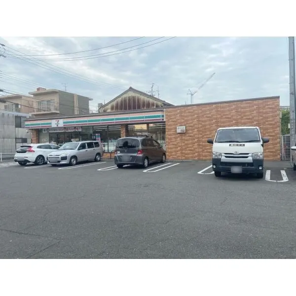 名古屋市天白区福池1丁目 セブンイレブン名古屋福池1丁目店(コンビニ)まで約200m(徒歩3分)