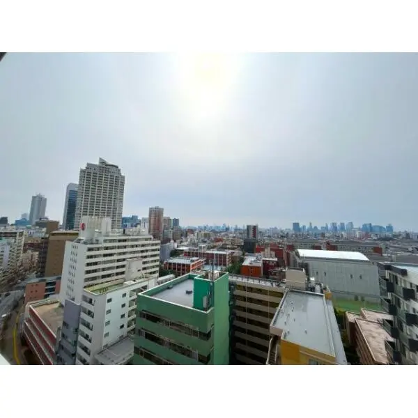 Brillia Tower 池袋 West 南向きリビングからの眺望
