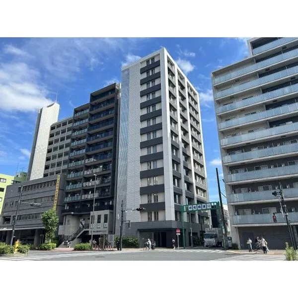 Ｂｒｉｌｌｉａ亀戸 アースカラーを基調とし、街並みになじむファサード