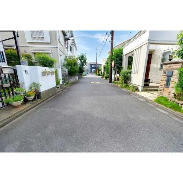 国分寺市内藤２丁目 前面道路