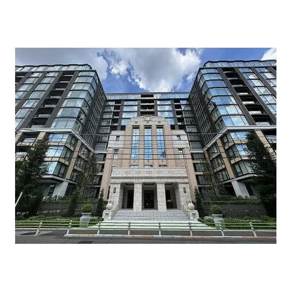 三田ガーデンヒルズウエストヒル 旧逓信省の歴史的建造物を継承する建築美