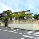 横浜市戸塚区柏尾町 土地面積約220m2（66坪）、建築条件はありません。お好きなハウスメーカーをご検討いただけます