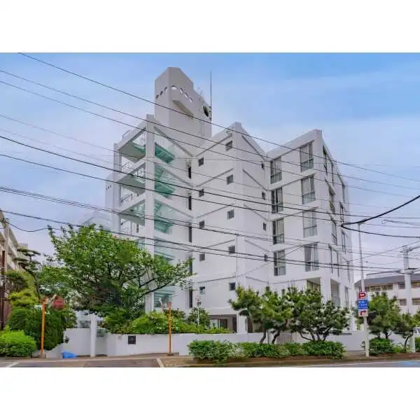 片瀬ロジュマン 外観