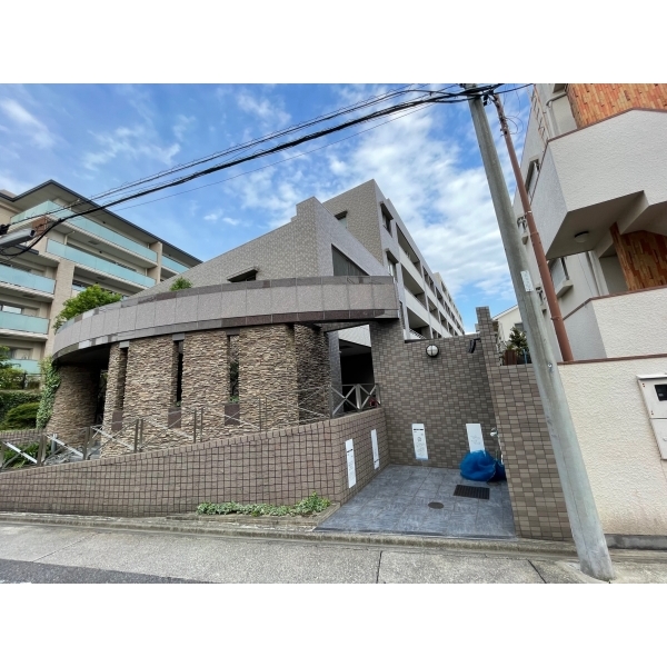 フレスト千種 外観