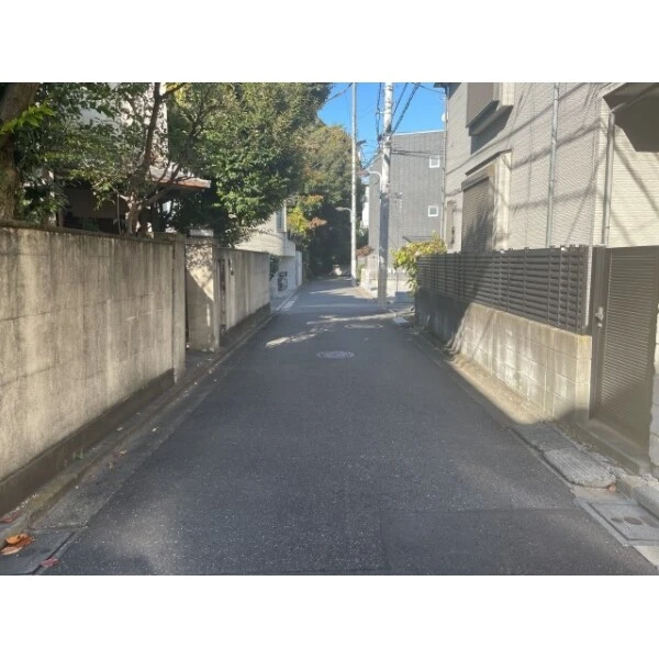 文京区千駄木１丁目 前面道路