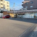 ヒルトップコートきらめきの街四番館 セブン-イレブン 横浜北山田1丁目店（コンビニ）まで約320m（徒歩4分）