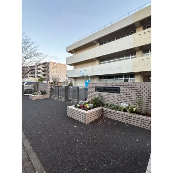 ヒルトップコートきらめきの街四番館 横浜市立東山田中学校（中学校）まで約1600m（徒歩20分）