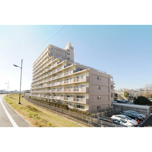 プレジデント中川 外観