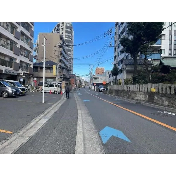 日商岩井市川マンション 前面道路