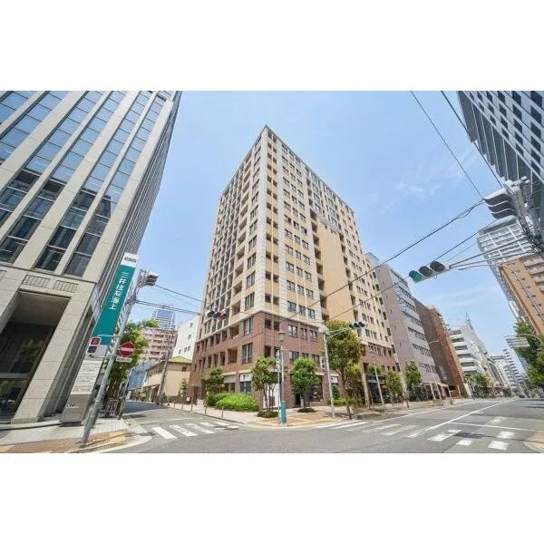 ライオンズマンション神戸栄町通 15階建オール電化マンション、総戸数83戸。