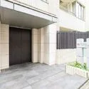 パークハウス中野アーバンス 上質感のあるエントランスが、住まう方やゲストを迎えます。