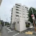 ヴェラハイツ広尾 2面道路に接道しており、周囲にも空間が広がっております