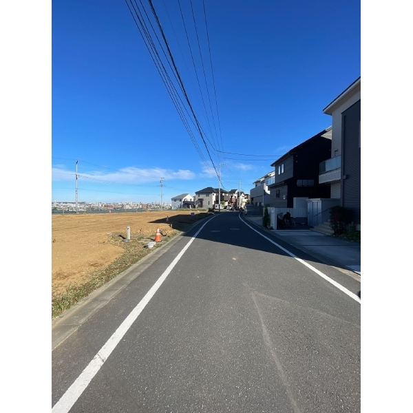 稲城市矢野口 前面道路