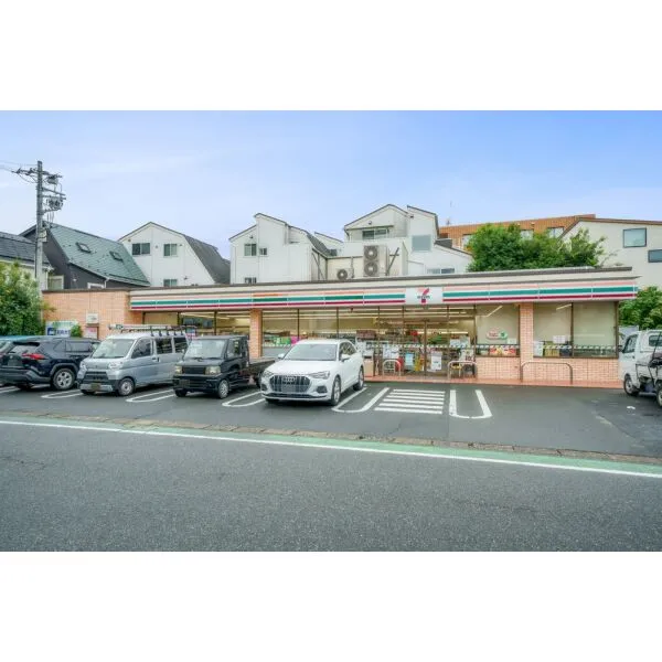 ル・アピカ成城 セブンイレブン世田谷成城8丁目店(コンビニ)まで約450m(徒歩6分)