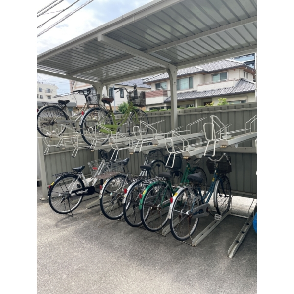 金町コーポA棟 駐輪場