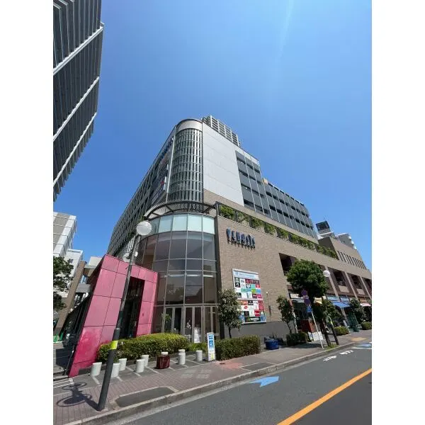 金町コーポA棟 ヴィナシス金町（ショッピングセンター）まで約630m（徒歩8分）