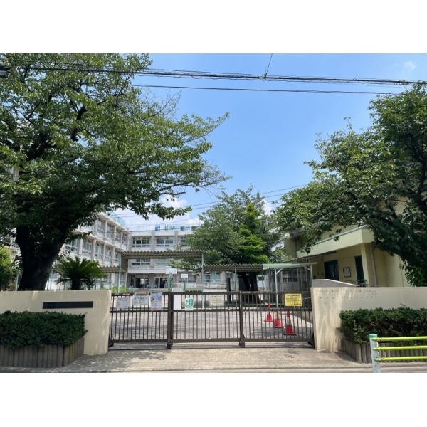 金町コーポA棟 区立柴原小学校（小学校）まで約140m（徒歩2分）