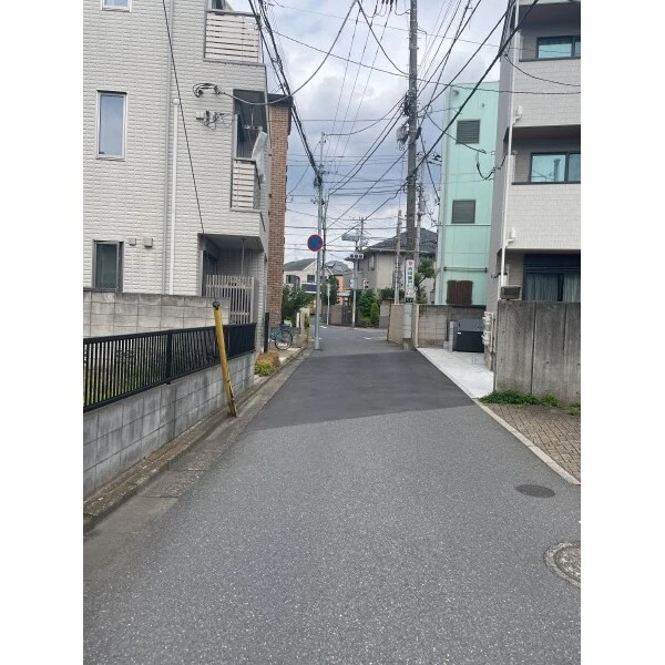 ＦＯＵＲ　ＳＱＵＡＲＥ菅野 前面道路