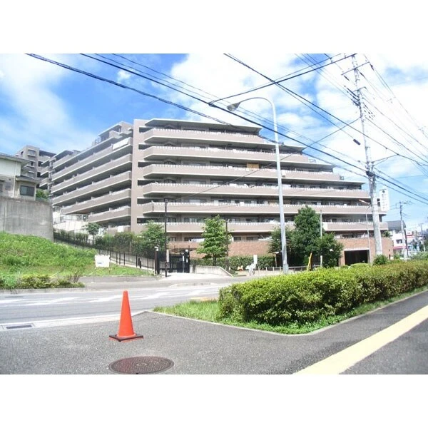 ナイスパークステージ横濱鶴ケ峰 外観