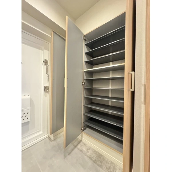 メゾン西永福 下足入