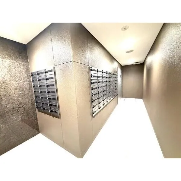 ヒルトップマークス多摩唐木田 集合ポスト
